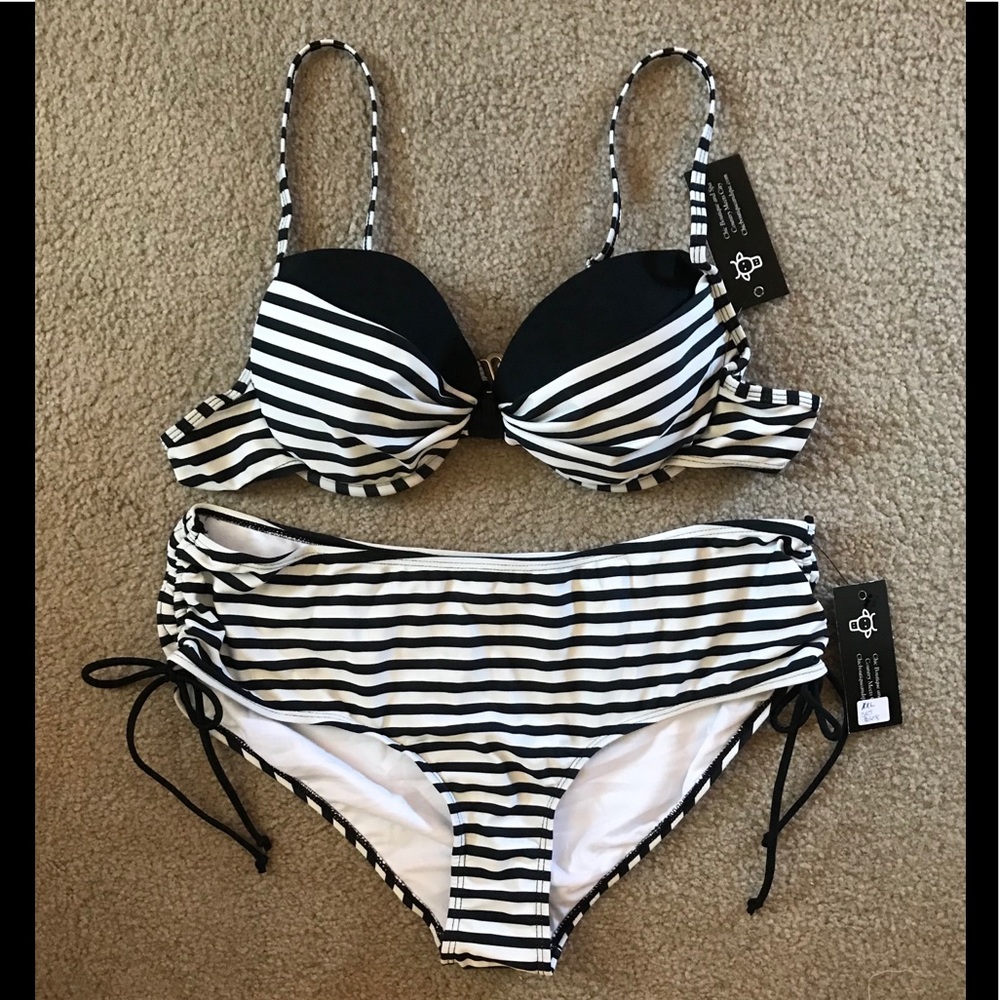 NOT AVAILABLE RIGHT NOW Bikini set chick boutique